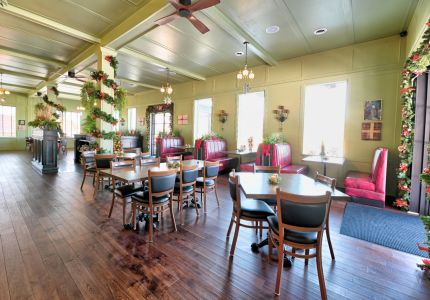 Rivers Edge Bar and Grill - Marseilles,IL