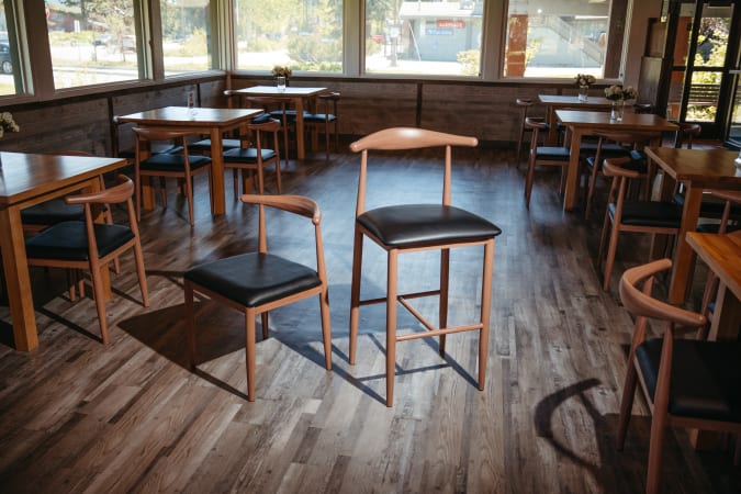 Cafe bar online chairs