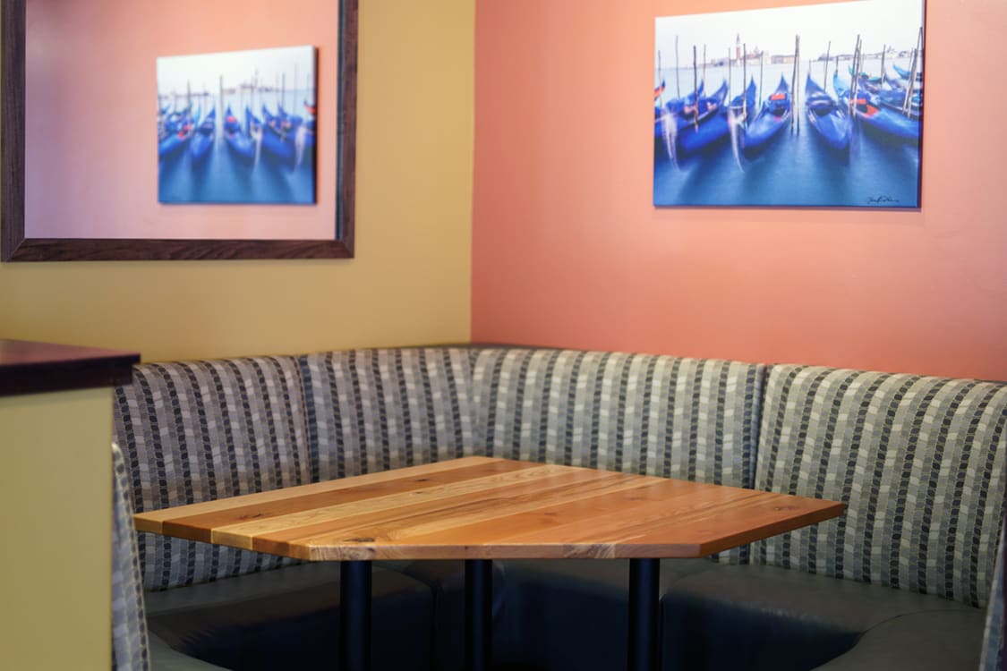 Single and Double Upholstered Restaurant Booth Spacing with Different Size  Table Tops