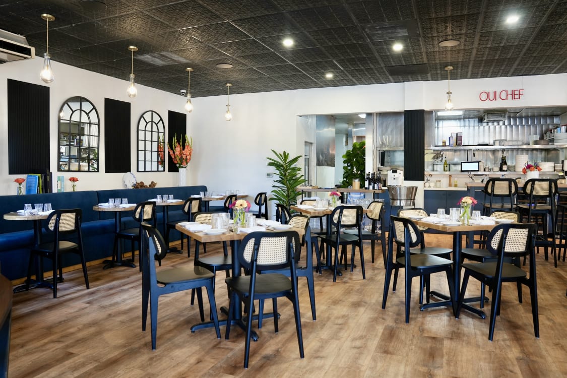 restaurant seating