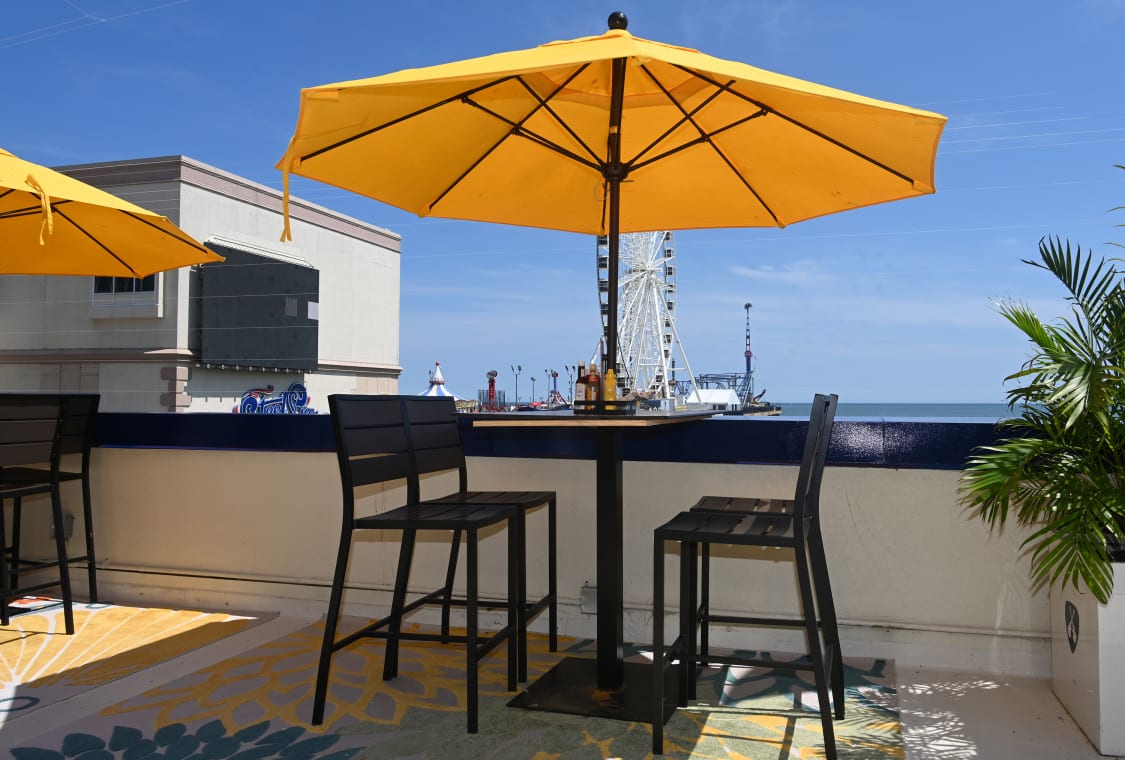 restaurant seating
