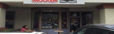 Mooyah Burgers, Fries & Shakes Redesigns its Patio Layout