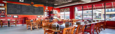 Choosing the Right Wood for Your Restaurant Table
