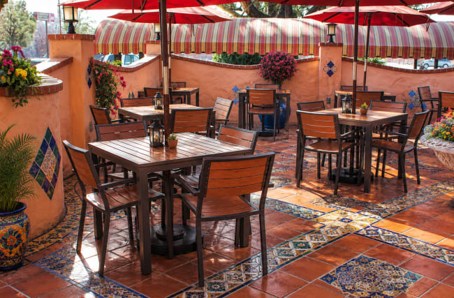 Mexican tile restaurant design with terracotta and handcrafted surfaces