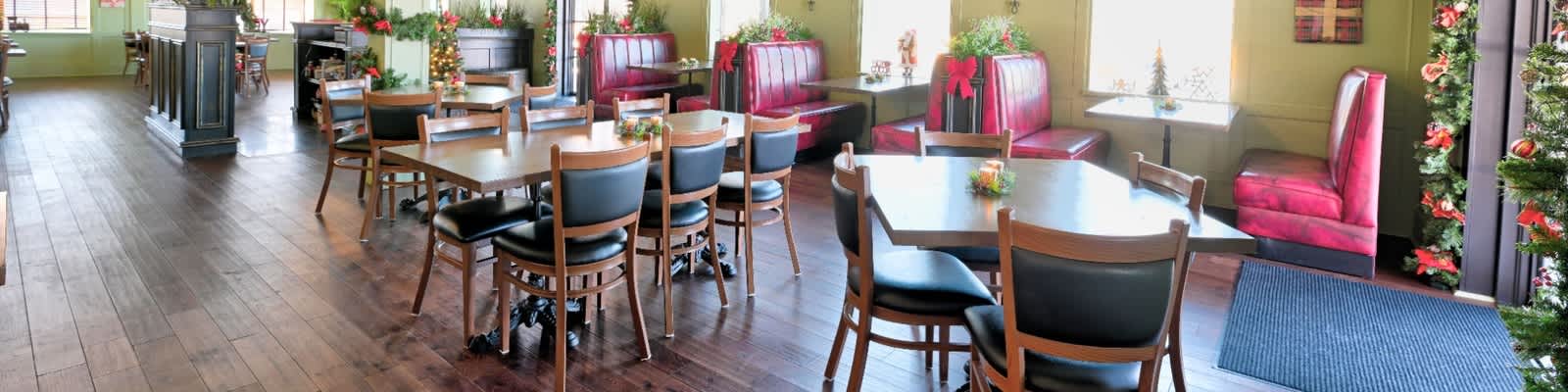 River's Edge Bar and Grill - Marseilles,IL