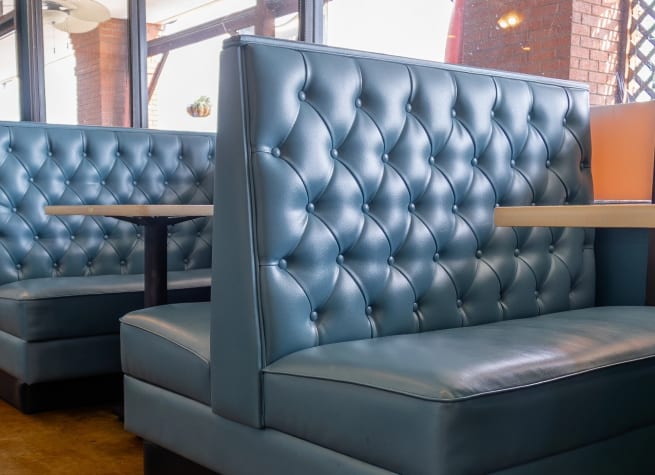 Tufted Back Style Restaurant Booth